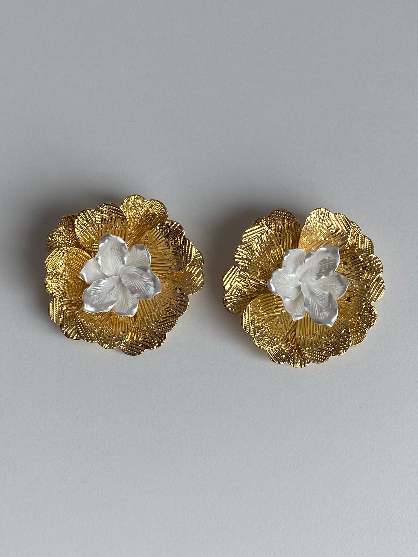GOLD FLOWER KÜPE