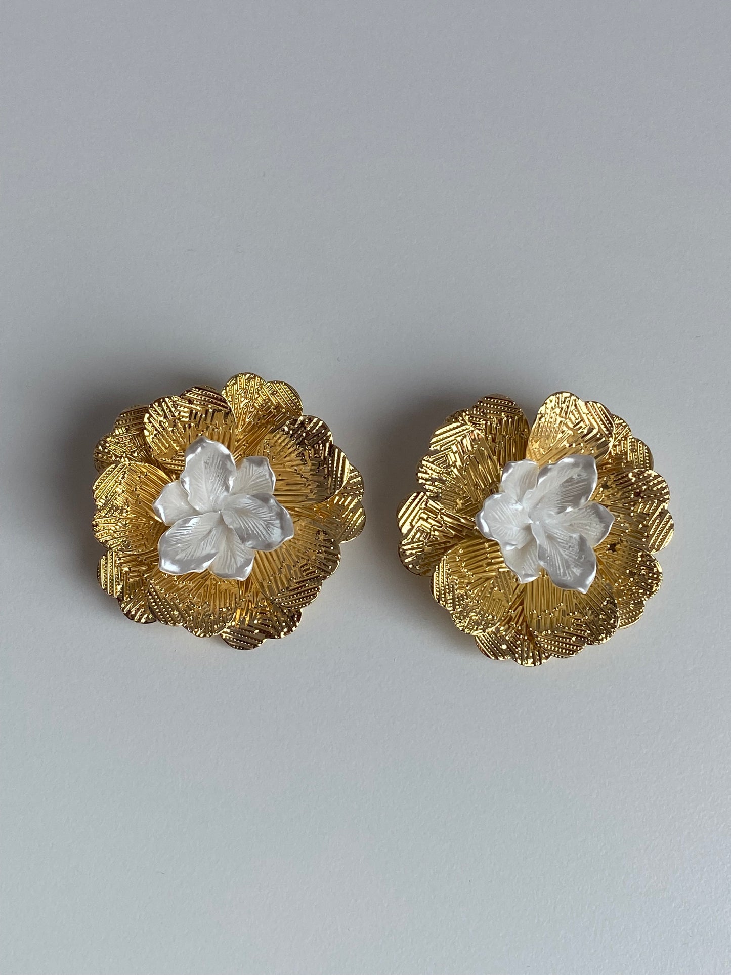 GOLD FLOWER KÜPE